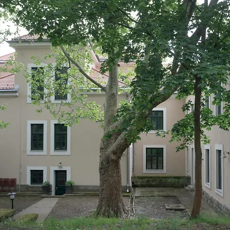 Mater Salvatoris Lelkigyakorlatos Haz B&B